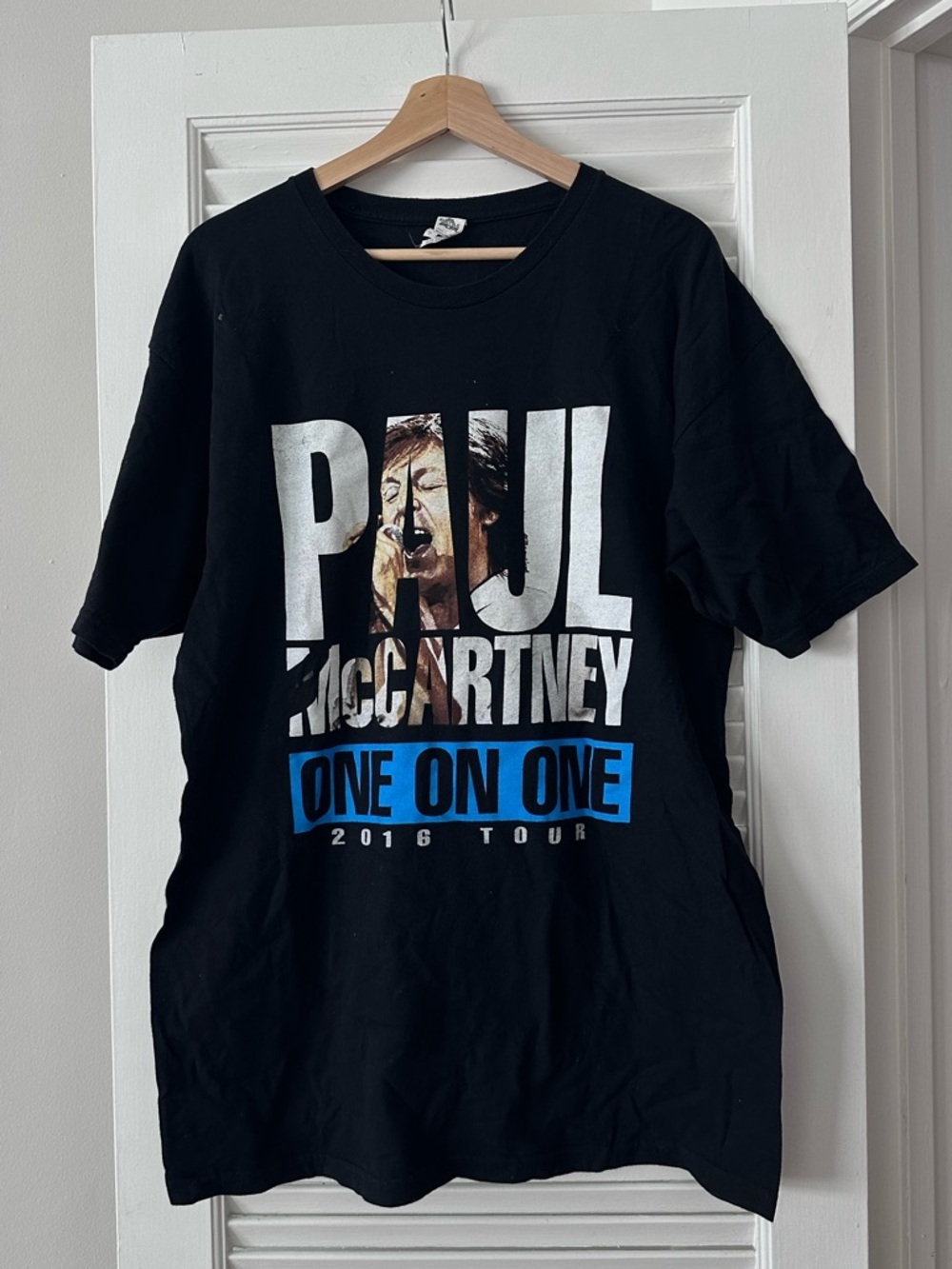 Paul McCartney "One On One" 2016 Tour tee, black, Alstyle blank, Large
